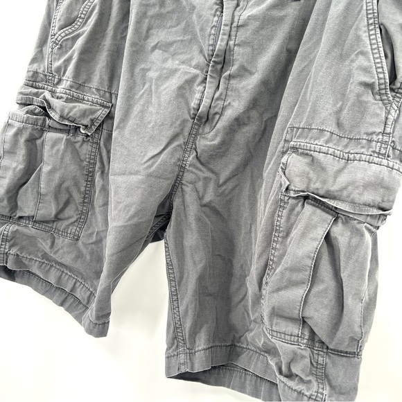 LEVI STRAUSS Men's Gray Ripstop Cargo Shorts Waist Size 42 - Picture 3 of 13